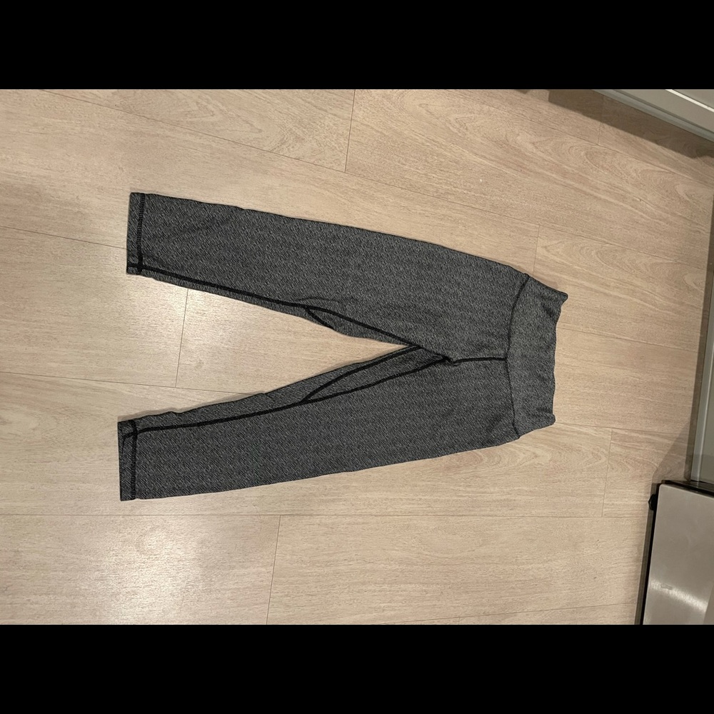 LIKE NEW L P’tula Ana 23” Leggings